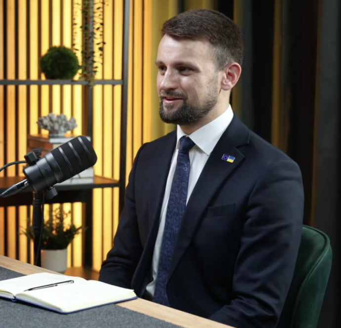 Від фінансування до інтеграції: як нові програми ЄС можуть змінити український сектор dual-use. Орест Токач у подкасті «Розкажіть мені»